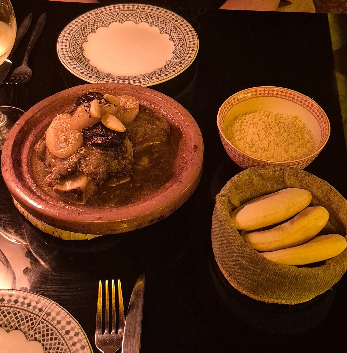Où manger marocain à Marrakech ? Découvrez une expérience authentique chez Azar Marrakech